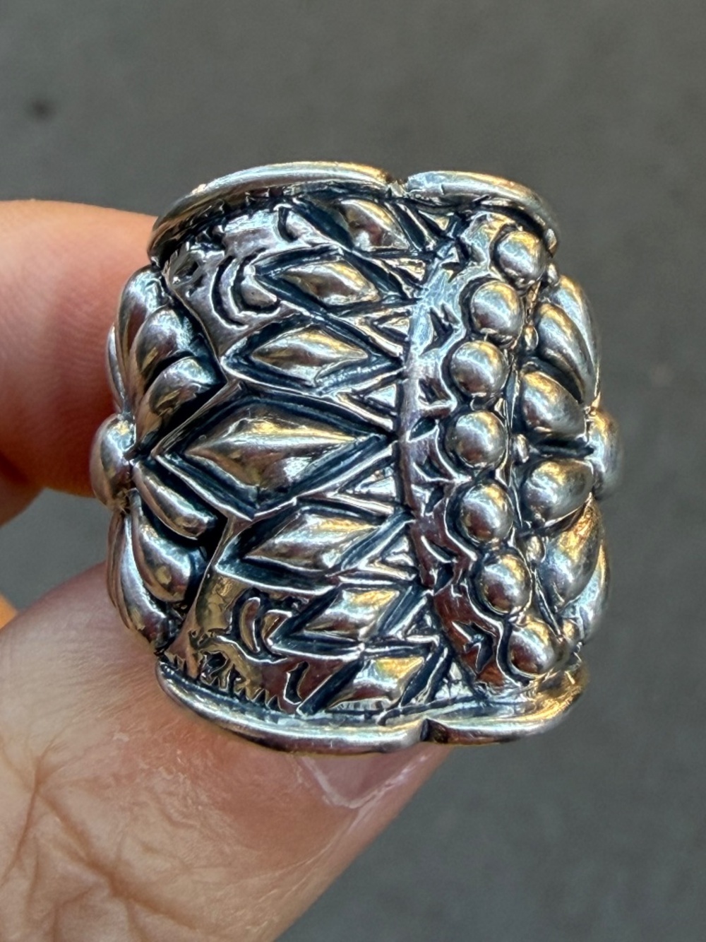 VINTAGE ORNATE FLORAL PATTERN WIDE BAND DESIGNER HEAVY RING 925 STERLING SILVER
